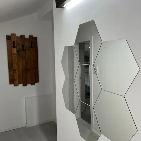 Liboroapartments Ni