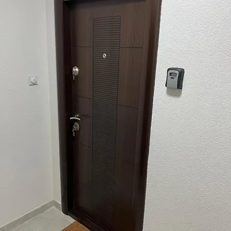 Liboroapartments * Ni